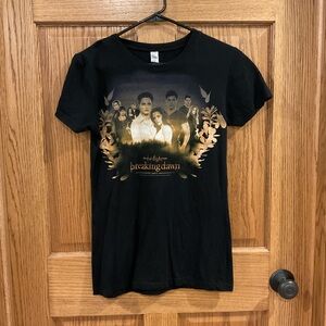 Twilight Saga Breaking Dawn Part 1 Graphic Tee – Size L – Movie Promo Shirt 2011